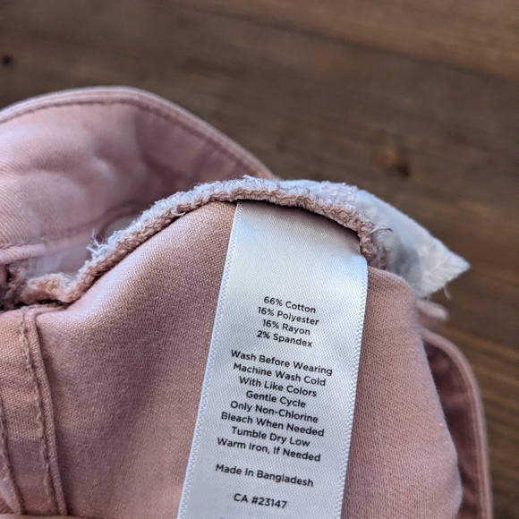 *Sold*ALBOTS Outlet Simply Flattering 5 Pocket Jeans - Picture 9 of 9